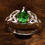 Sterling Silver Emerald Green Cubic Zirconia Trinity Knot Ring - Gallery Thumbnail Image